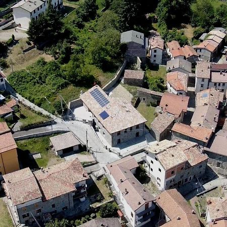 Paesemio Cervarezza Di Bolzoni Maria Graziella Exterior photo